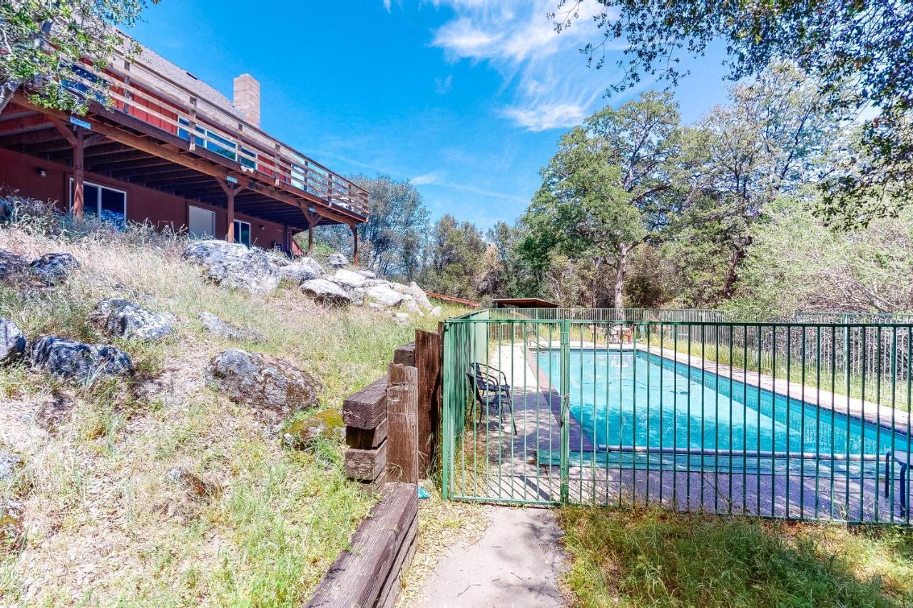 Вилла Hodges Hill Yosemite House Окхерст Экстерьер фото